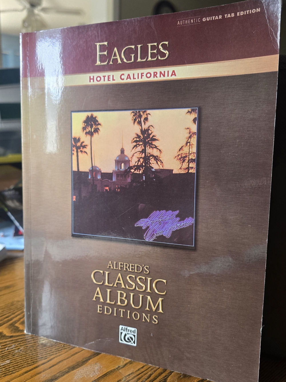 Alfred's Eagles Hotel California Authentic Guitar Tab Edition Brown & Red